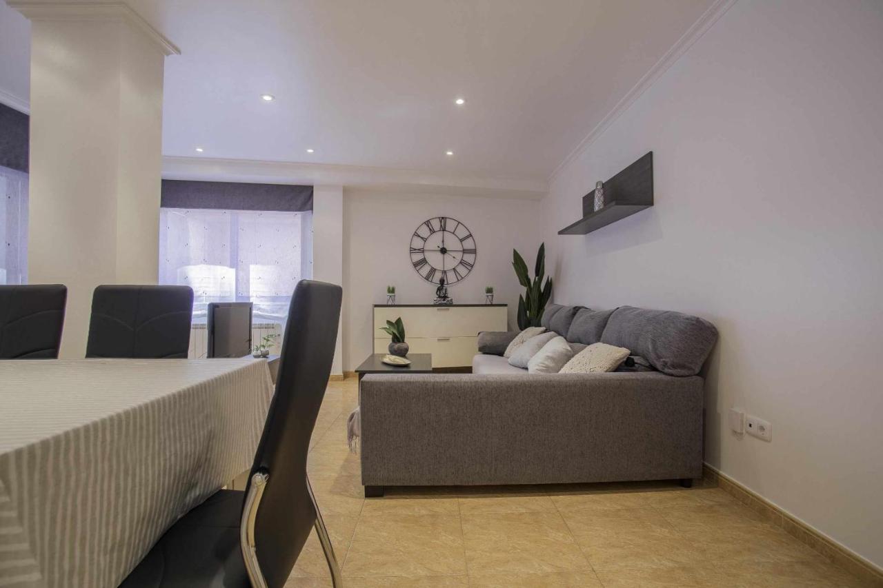 Apartamento En Raxo Pontevedra Exterior photo
